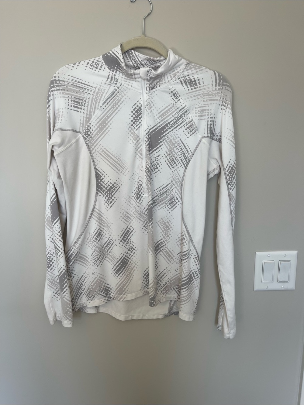 Athleta Women's Long-Sleeve Half-Zip Top - White & Gray Print